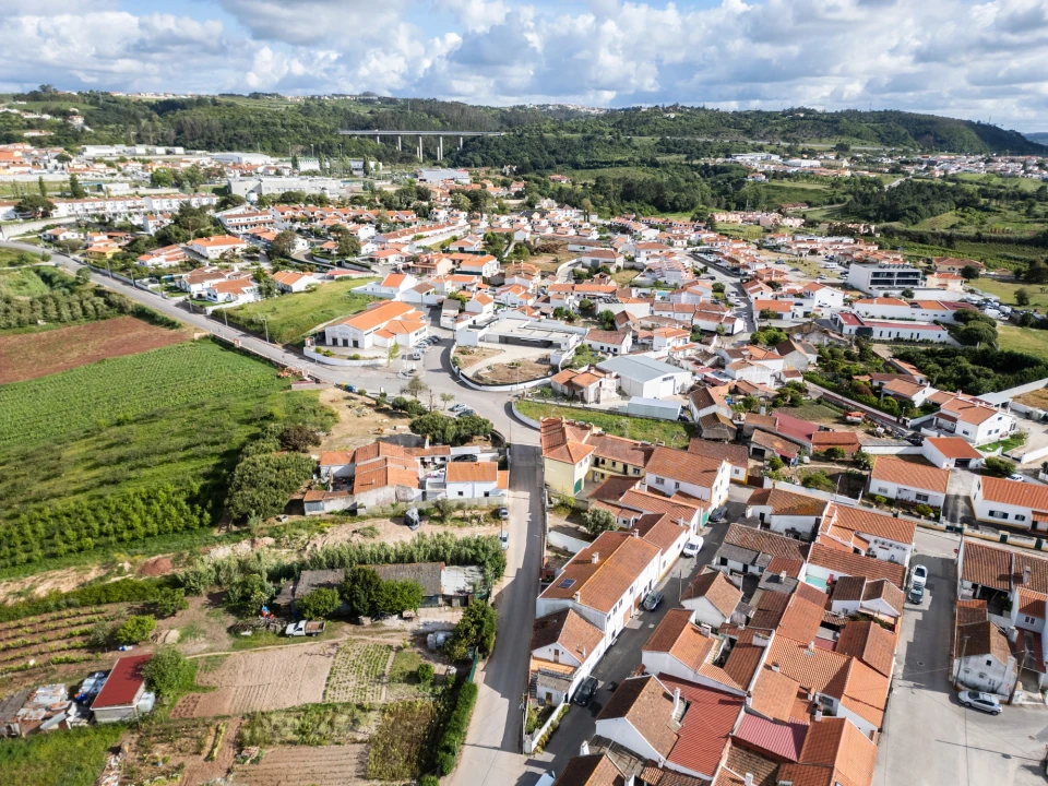 Moradia T4 para Venda em Santa Maria, São Pedro e Sobral da Lagoa Foto 5