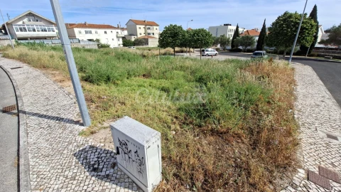 Terreno P/ Prédio para Venda em São Domingos de Rana