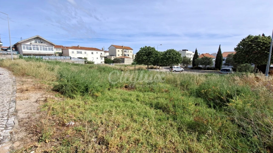Terreno P/ Prédio para Venda em São Domingos de Rana Foto 2