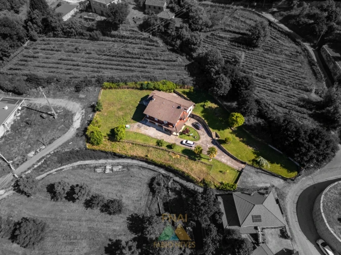 Moradia T4 para Venda em Vilela, São Cosme e São Damião e Sá Foto 49