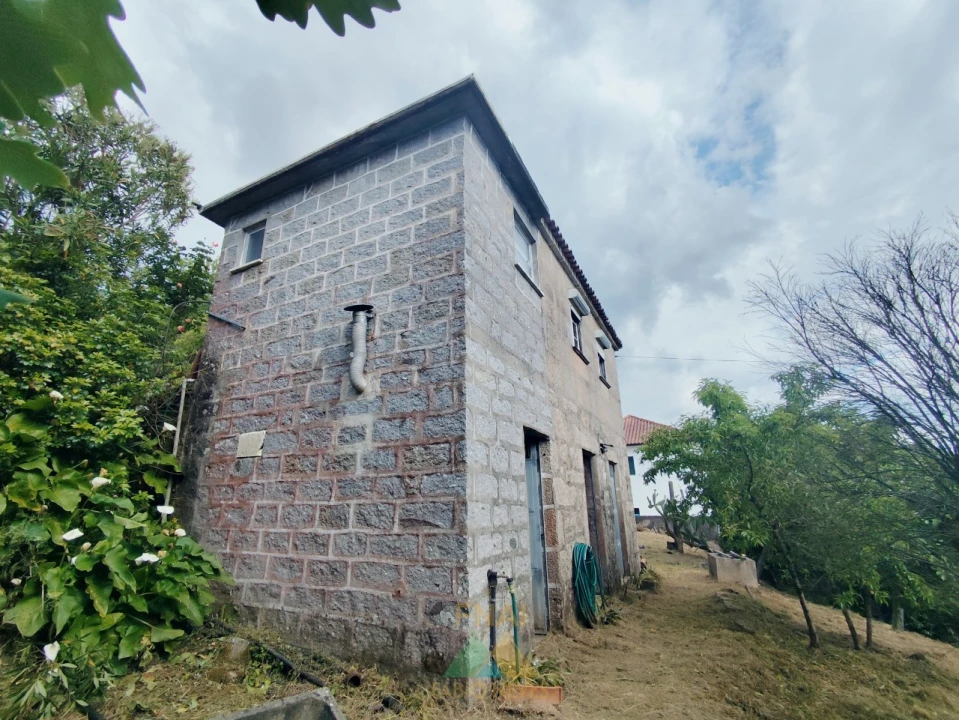 Moradia T2 para Venda em Couto Foto 21