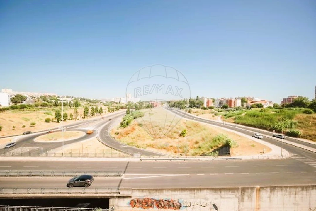 Apartamento T1 para Venda em Marvila Foto 5