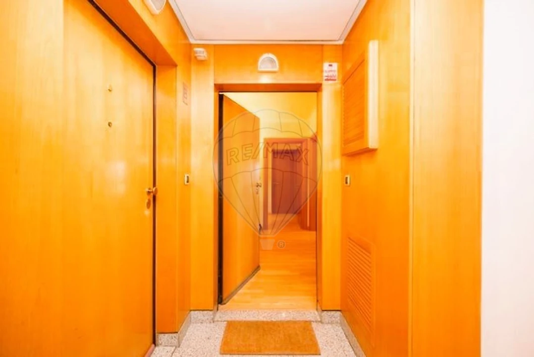 Apartamento T1 para Venda em Marvila Foto 13