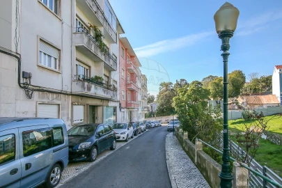 Apartamento T1 para Arrendamento em Alcantara