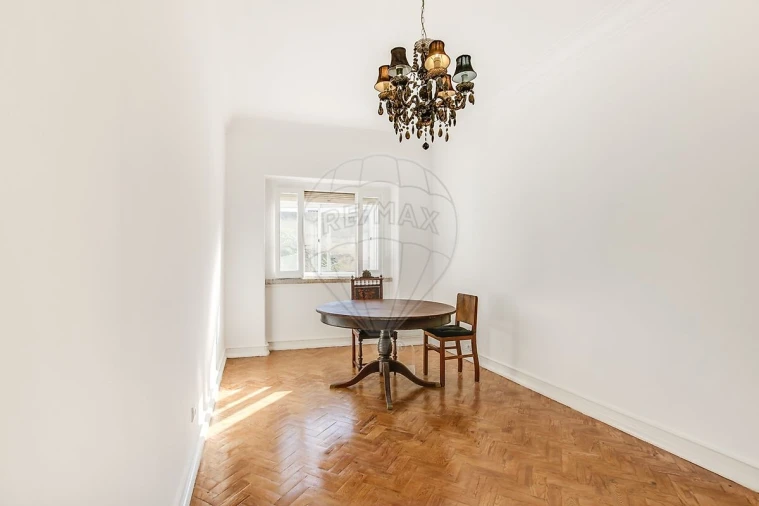 Apartamento T1 para Arrendamento em Alcantara Foto 21