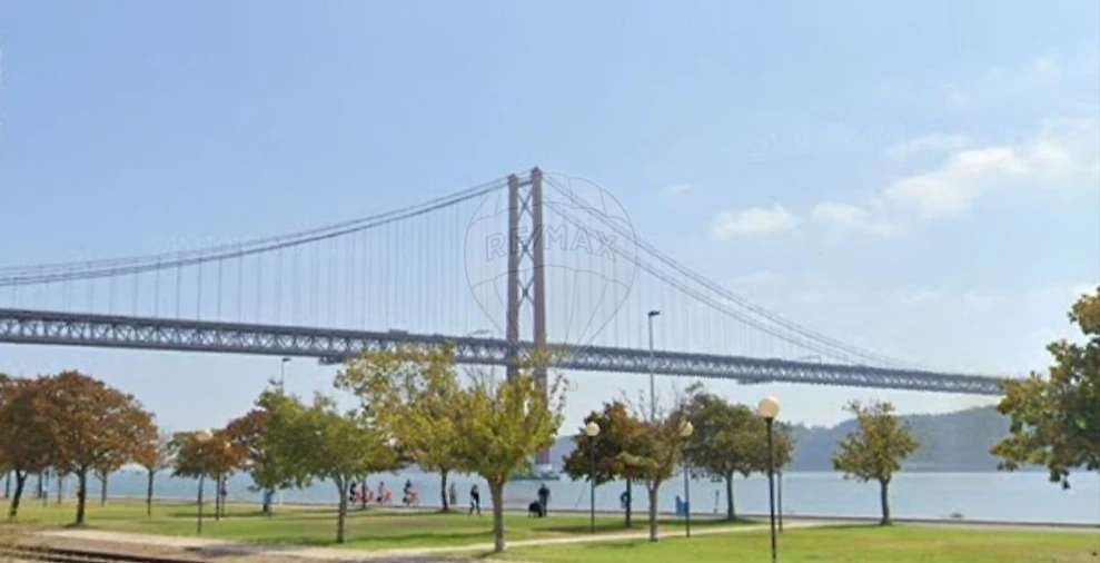 Apartamento T1 para Arrendamento em Alcantara Foto 6