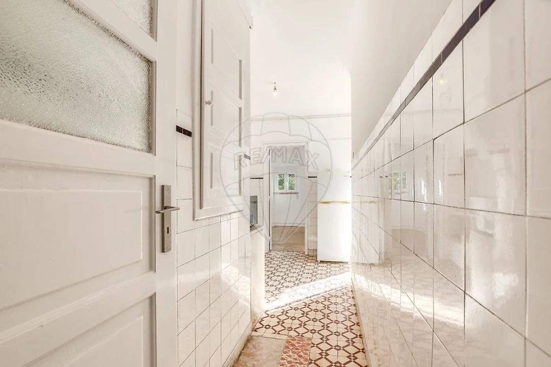 Apartamento T1 para Arrendamento em Alcantara Foto 1