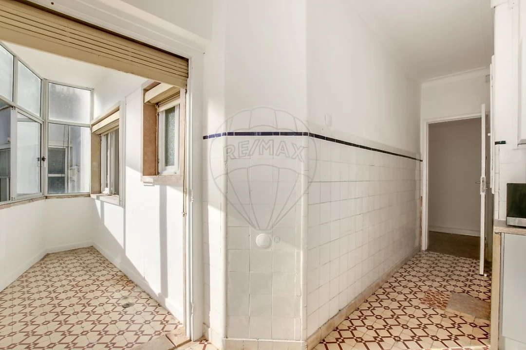 Apartamento T1 para Arrendamento em Alcantara Foto 18