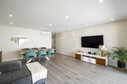 Apartamento T3 para Venda em Alhandra, São João dos Montes e Calhandriz