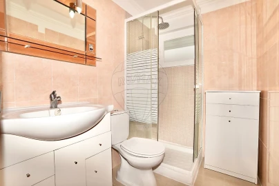 Apartamento T2 para Venda em Almada, Cova da Piedade, Pragal e Cacilhas