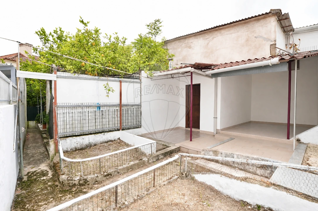 Apartamento T2 para Venda em Almada, Cova da Piedade, Pragal e Cacilhas Foto 16