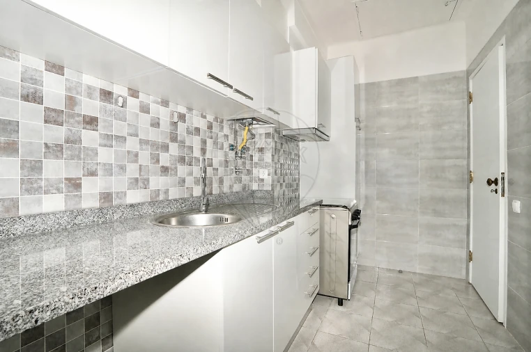 Apartamento T2 para Venda em Almada, Cova da Piedade, Pragal e Cacilhas Foto 8