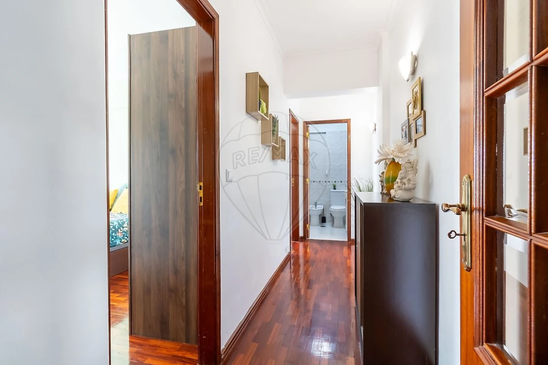 Apartamento T2 para Venda em Vialonga Foto 8
