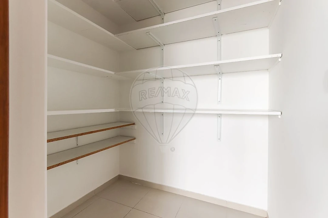 Apartamento T3 para Arrendamento em Moscavide e Portela Foto 18