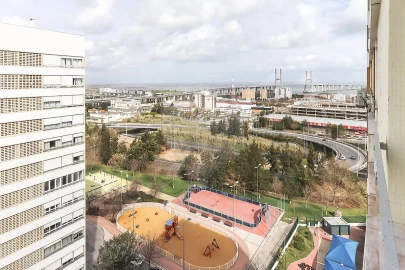 Apartamento T3 para Arrendamento em Moscavide e Portela