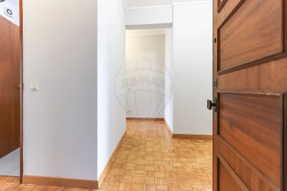 Apartamento T3 para Arrendamento em Moscavide e Portela