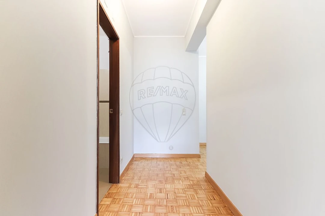 Apartamento T3 para Arrendamento em Moscavide e Portela Foto 10