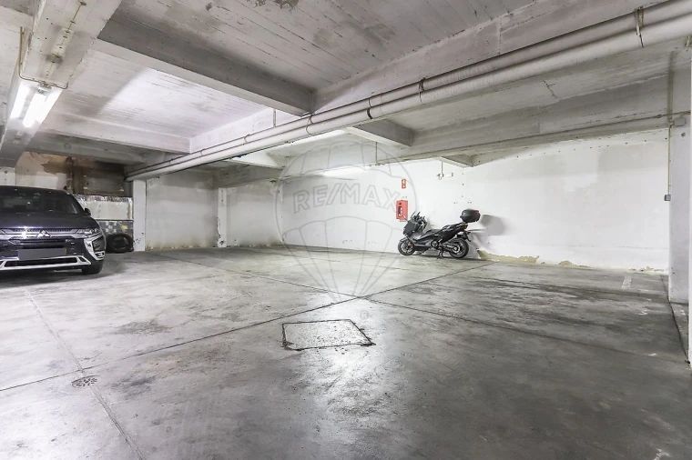 Apartamento T3 para Arrendamento em Moscavide e Portela Foto 32