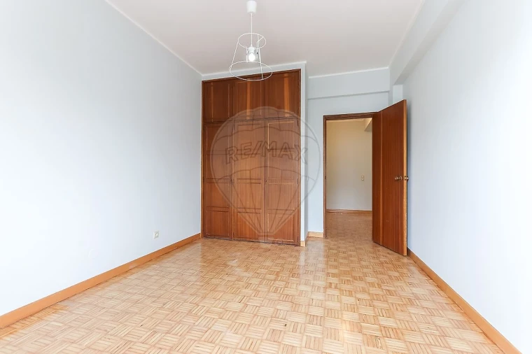 Apartamento T3 para Arrendamento em Moscavide e Portela Foto 11