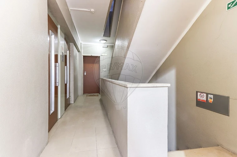 Apartamento T3 para Arrendamento em Moscavide e Portela Foto 20