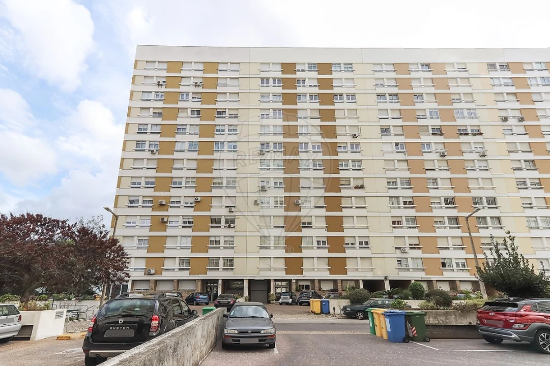 Apartamento T3 para Arrendamento em Moscavide e Portela Foto 6