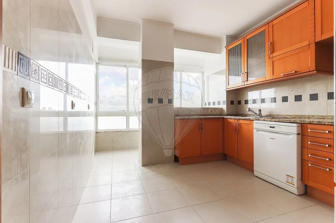 Apartamento T3 para Arrendamento em Moscavide e Portela Foto 15