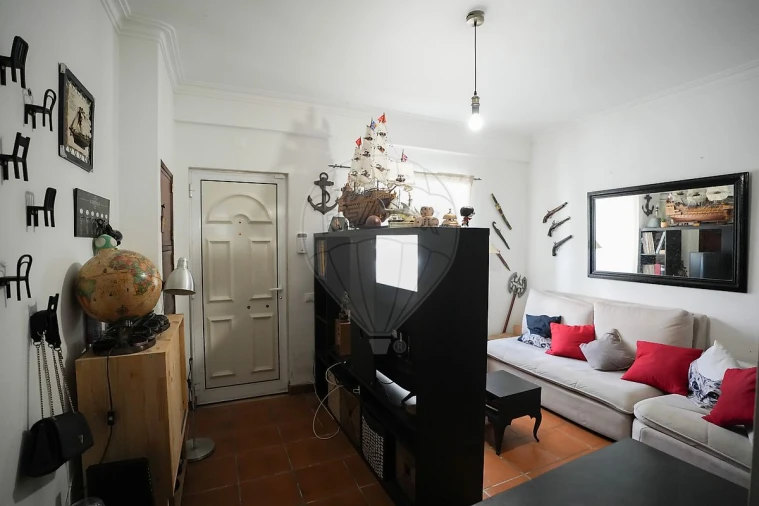 Moradia T2 para Venda em Santa Iria de Azoia, São João da Talha e Bobadela Foto 5