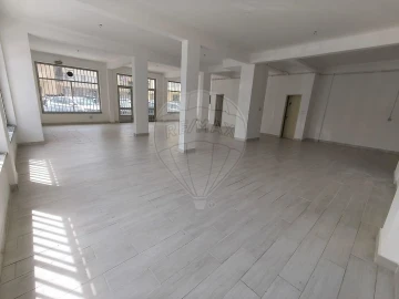 Loja para Arrendamento em Azambuja