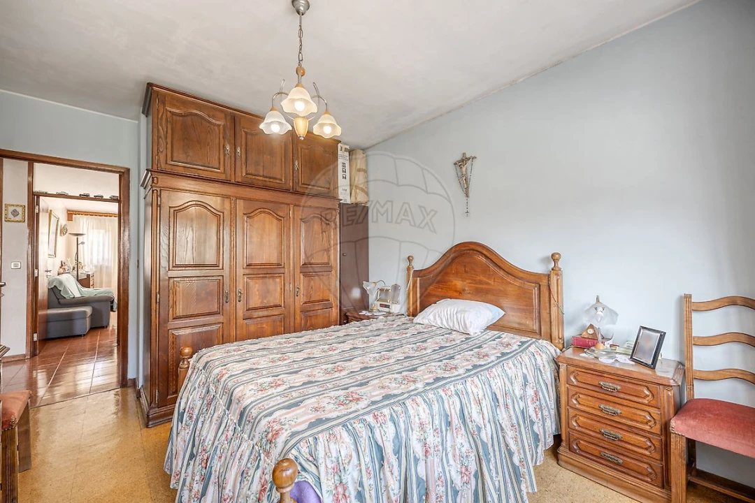 Apartamento T2 para Venda em Cedofeita, Santo Ildefonso, Sé, Miragaia, São Nicolau e Vitória Foto 4
