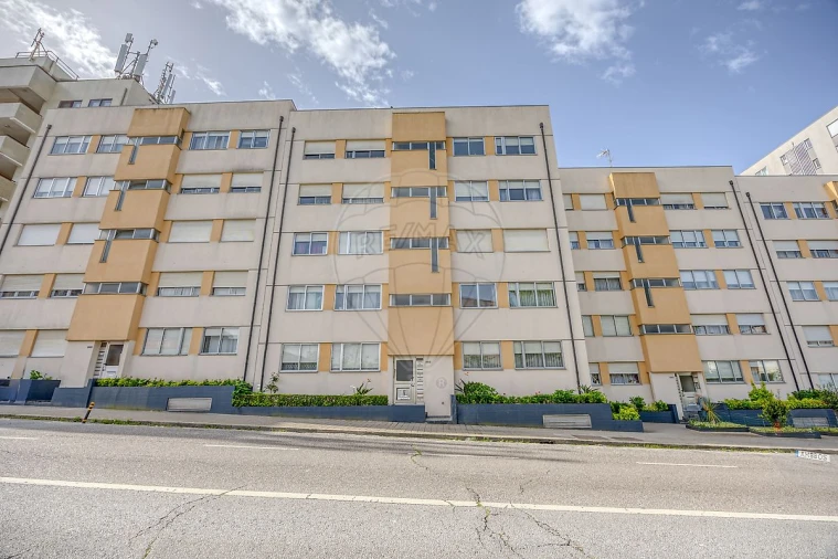 Apartamento T2 para Venda em Cedofeita, Santo Ildefonso, Sé, Miragaia, São Nicolau e Vitória Foto 14