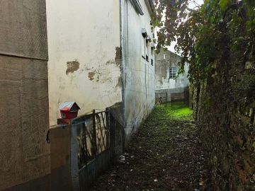 Moradia T4 para Venda em Alvoco das Varzeas