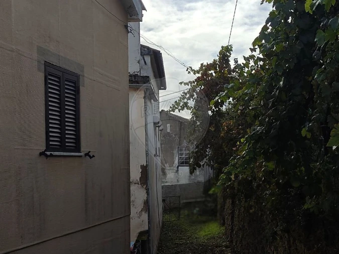 Moradia T4 para Venda em Alvoco das Varzeas Foto 6