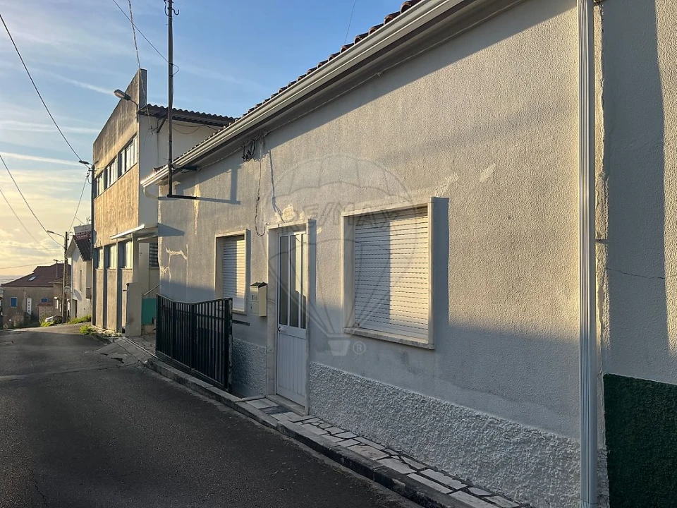 Moradia T4 para Venda em Benedita Foto 16