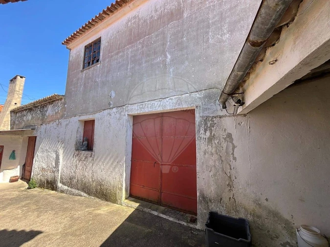 Moradia T2 para Venda em Olho Marinho Foto 4