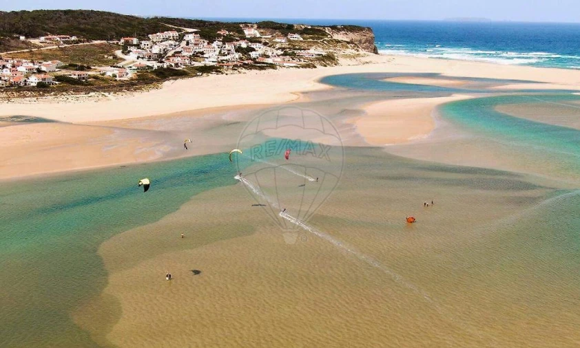 Moradia T2 para Venda em Olho Marinho Foto 7