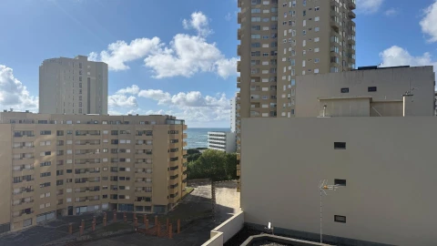 Apartamento T3 para Venda em Póvoa de Varzim, Beiriz e Argivai