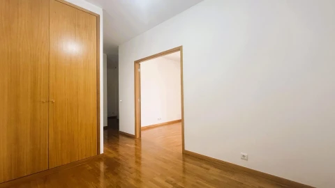 Apartamento T3 para Venda em Póvoa de Varzim, Beiriz e Argivai