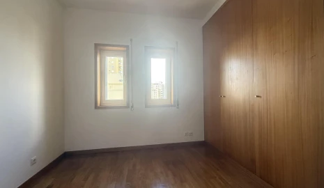 Apartamento T3 para Venda em Póvoa de Varzim, Beiriz e Argivai