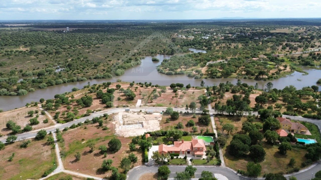 Terreno para Venda em Santo Estêvão Foto 1
