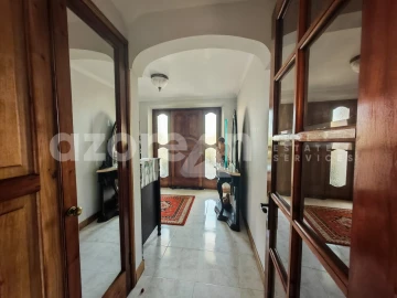Moradia T6 para Venda em Ginetes