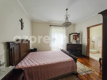Moradia T6 para Venda em Ginetes
