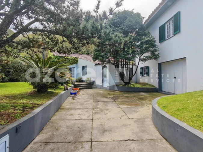 Moradia T6 para Venda em Ginetes Foto 6