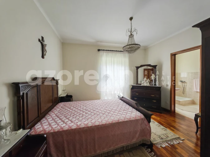 Moradia T6 para Venda em Ginetes Foto 37