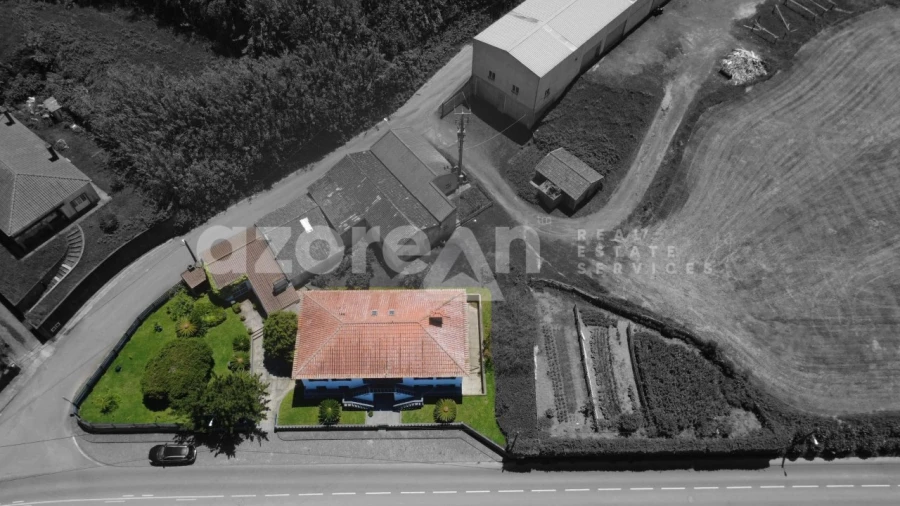 Moradia T6 para Venda em Ginetes Foto 2