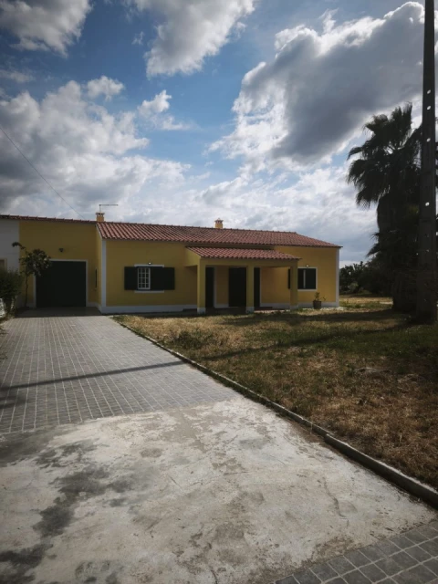 Moradia T3 para Venda em Glória do Ribatejo e Granho