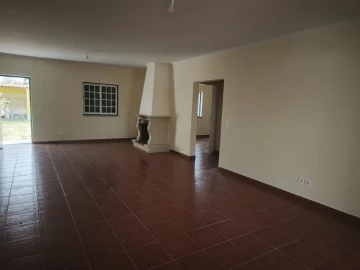 Moradia T3 para Venda em Glória do Ribatejo e Granho