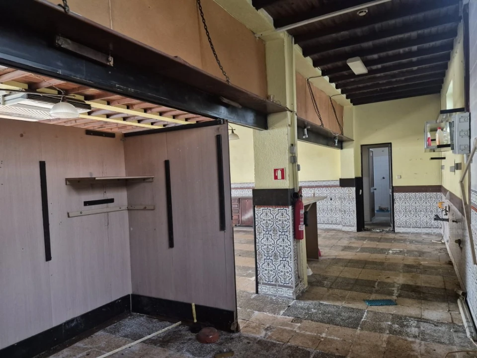 Loja para Venda em Gaio-Rosário e Sarilhos Pequenos Foto 7