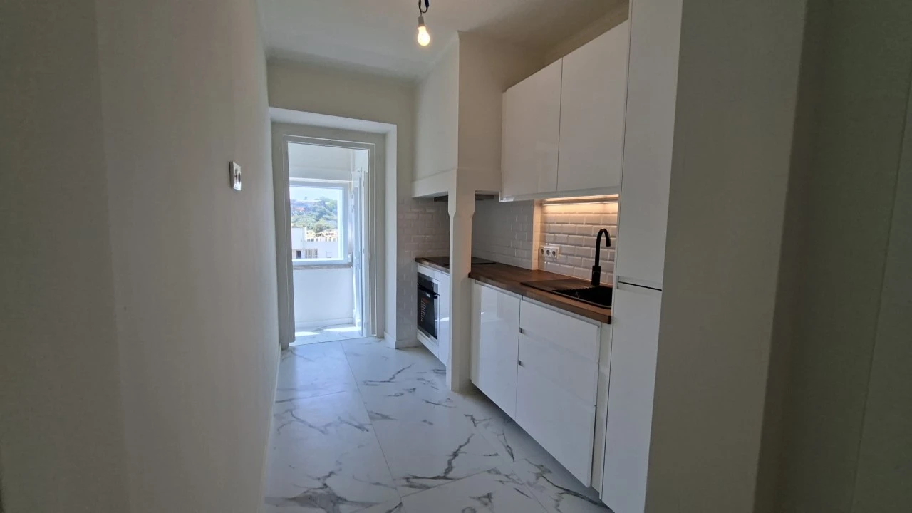 Apartamento T2 para Venda em Penha de França Foto 1