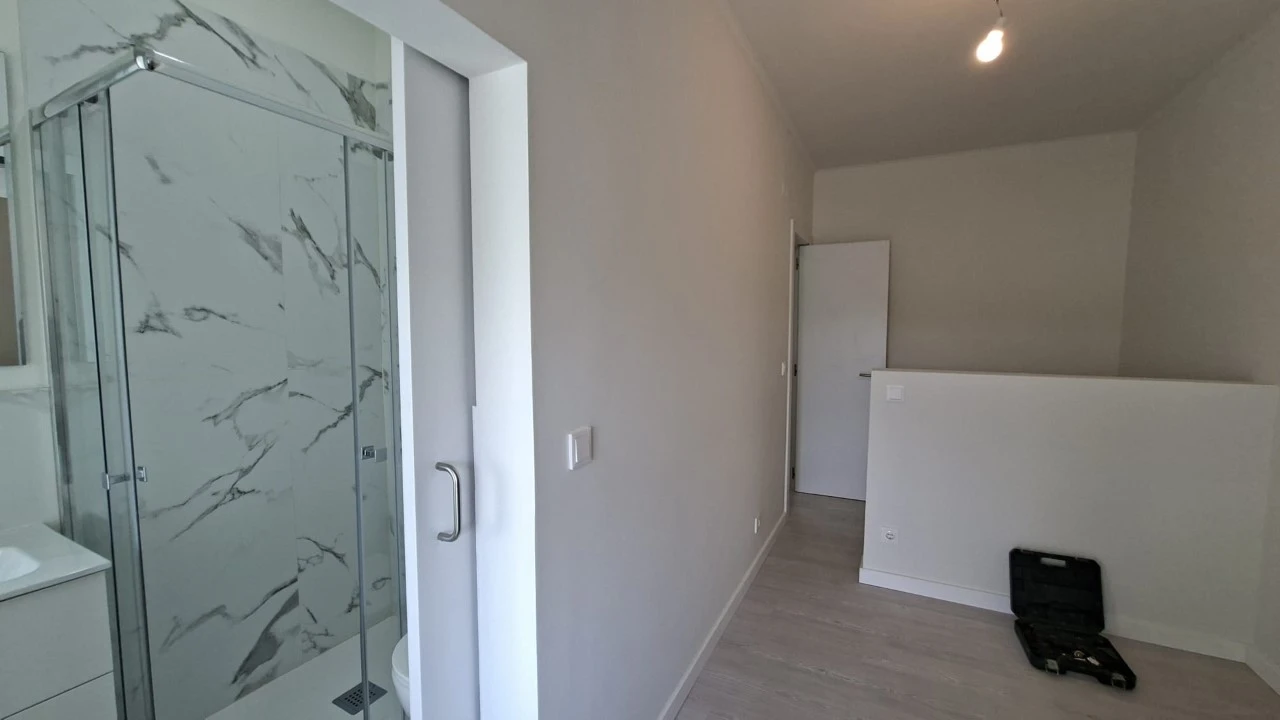 Apartamento T2 para Venda em Penha de França Foto 12