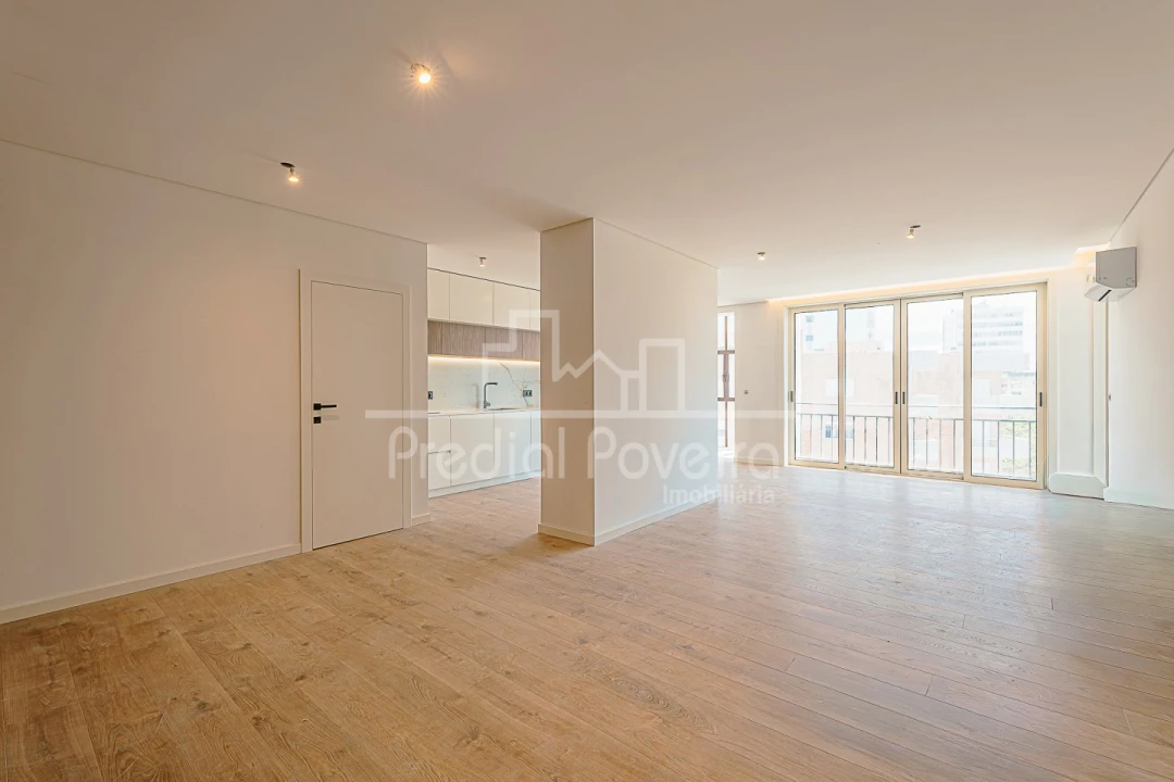 Apartamento T3 para Venda em Póvoa de Varzim, Beiriz e Argivai Foto 3